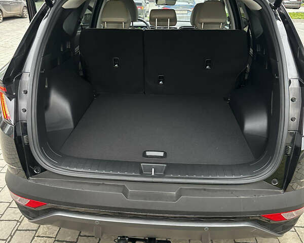 Черный Хендай Туксон, объемом двигателя 1.6 л и пробегом 43 тыс. км за 29950 $, фото 15 на Automoto.ua