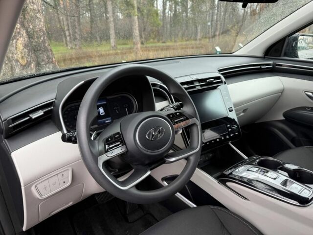 Чорний Хендай Туксон, об'ємом двигуна 1.6 л та пробігом 40 тис. км за 36000 $, фото 3 на Automoto.ua