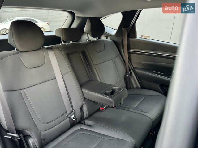 Черный Хендай Туксон, объемом двигателя 2.5 л и пробегом 48 тыс. км за 24000 $, фото 17 на Automoto.ua