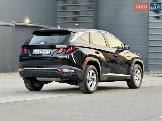 Черный Хендай Туксон, объемом двигателя 2.5 л и пробегом 48 тыс. км за 24000 $, фото 2 на Automoto.ua