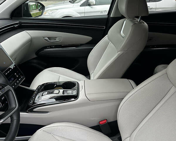 Черный Хендай Туксон, объемом двигателя 1.6 л и пробегом 43 тыс. км за 29950 $, фото 11 на Automoto.ua