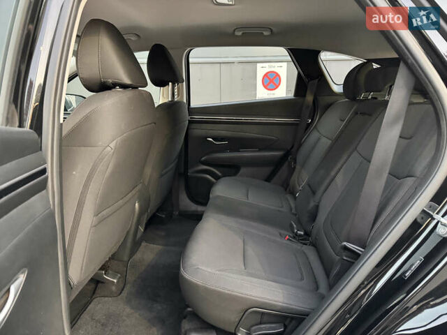 Черный Хендай Туксон, объемом двигателя 2.5 л и пробегом 48 тыс. км за 24000 $, фото 28 на Automoto.ua