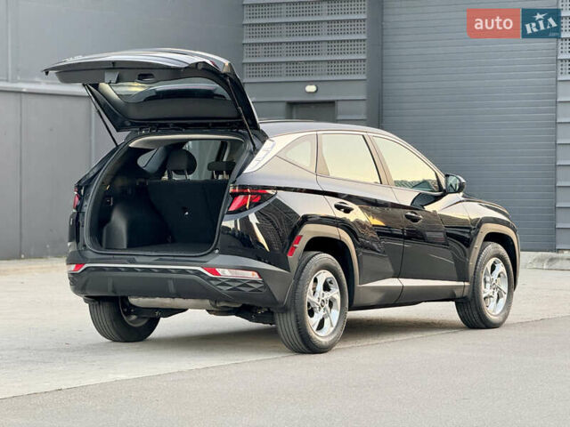 Черный Хендай Туксон, объемом двигателя 2.5 л и пробегом 48 тыс. км за 24000 $, фото 31 на Automoto.ua