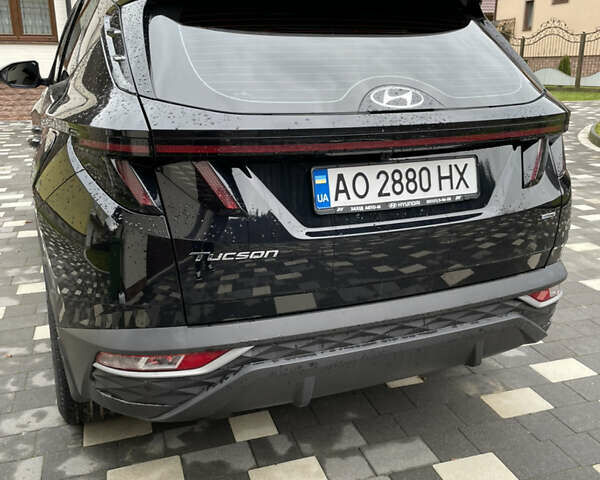 Черный Хендай Туксон, объемом двигателя 2 л и пробегом 23 тыс. км за 27500 $, фото 3 на Automoto.ua