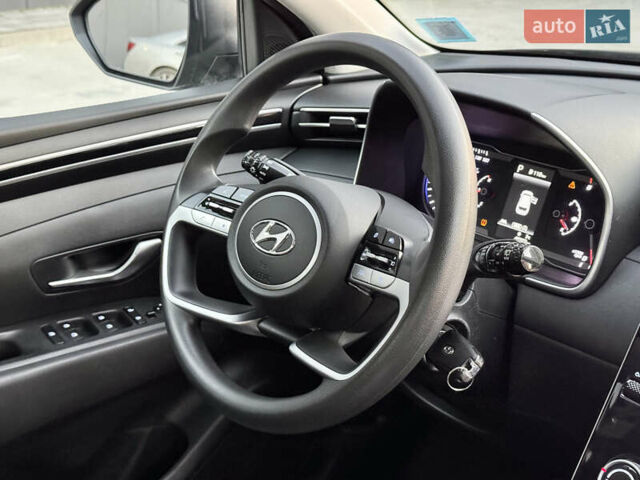 Черный Хендай Туксон, объемом двигателя 2.5 л и пробегом 48 тыс. км за 24000 $, фото 15 на Automoto.ua