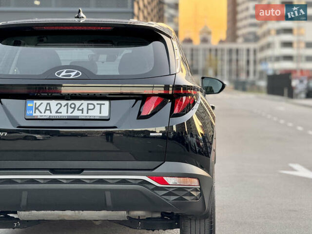 Черный Хендай Туксон, объемом двигателя 2.5 л и пробегом 48 тыс. км за 24000 $, фото 4 на Automoto.ua