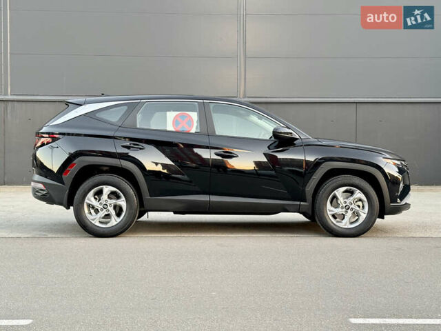 Черный Хендай Туксон, объемом двигателя 2.5 л и пробегом 48 тыс. км за 24000 $, фото 1 на Automoto.ua