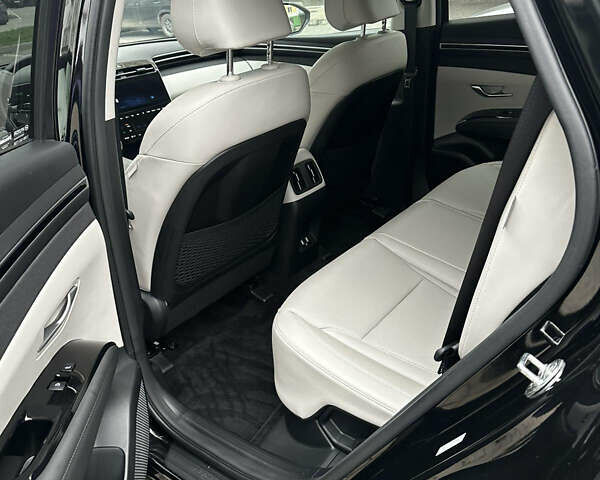 Черный Хендай Туксон, объемом двигателя 1.6 л и пробегом 43 тыс. км за 29950 $, фото 10 на Automoto.ua