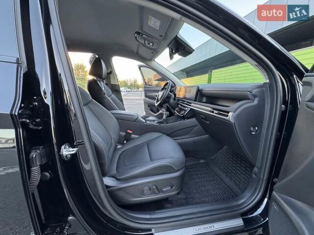 Черный Хендай Туксон, объемом двигателя 2 л и пробегом 55 тыс. км за 33900 $, фото 48 на Automoto.ua