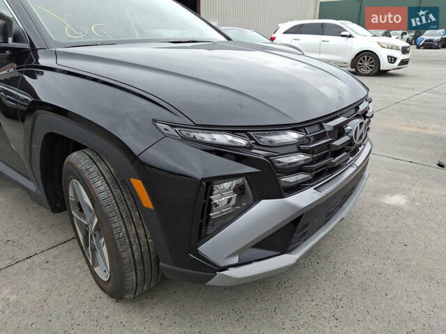 Чорний Хендай Туксон, об'ємом двигуна 2.5 л та пробігом 7 тис. км за 28000 $, фото 10 на Automoto.ua