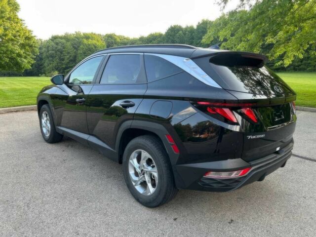 Хендай Туксон 2024 у Рівному на Automoto.ua Чорний Хендай Туксон, об'ємом двигуна 2.5 л та пробігом 17 тис. км за 17400 $, фото 3 на Automoto.ua