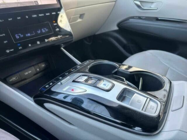 Черный Хендай Туксон, объемом двигателя 2.5 л и пробегом 22 тыс. км за 14800 $, фото 7 на Automoto.ua