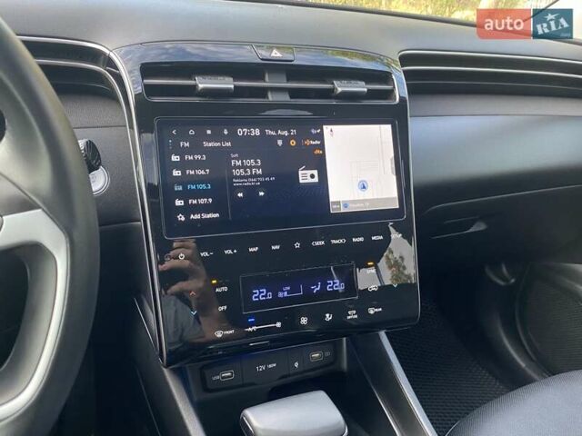 Черный Хендай Туксон, объемом двигателя 2.5 л и пробегом 13 тыс. км за 29000 $, фото 2 на Automoto.ua