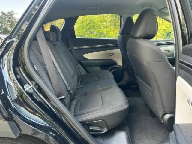 Хендай Туксон 2024 у Рівному на Automoto.ua Чорний Хендай Туксон, об'ємом двигуна 2.5 л та пробігом 17 тис. км за 17400 $, фото 8 на Automoto.ua