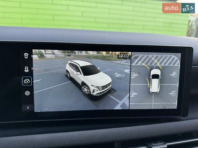 Черный Хендай Туксон, объемом двигателя 2 л и пробегом 55 тыс. км за 33900 $, фото 76 на Automoto.ua