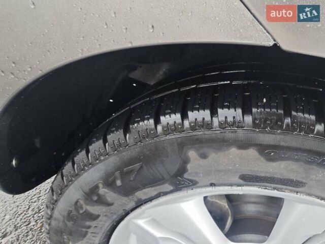 Коричневый Хендай Туксон, объемом двигателя 2.4 л и пробегом 148 тыс. км за 11700 $, фото 29 на Automoto.ua