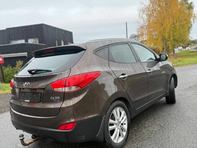 Коричневый Хендай Туксон, объемом двигателя 0 л и пробегом 193 тыс. км за 6904 $, фото 3 на Automoto.ua