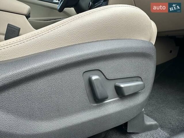 Коричневый Хендай Туксон, объемом двигателя 2 л и пробегом 100 тыс. км за 23500 $, фото 62 на Automoto.ua