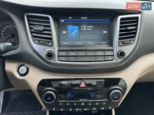 Коричневый Хендай Туксон, объемом двигателя 2 л и пробегом 100 тыс. км за 23500 $, фото 32 на Automoto.ua