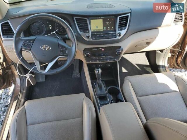 Коричневий Хендай Туксон, об'ємом двигуна 1.6 л та пробігом 140 тис. км за 2700 $, фото 7 на Automoto.ua