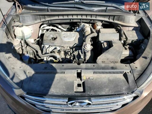 Коричневый Хендай Туксон, объемом двигателя 1.6 л и пробегом 96 тыс. км за 2500 $, фото 10 на Automoto.ua