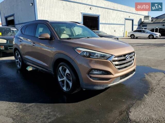Коричневый Хендай Туксон, объемом двигателя 1.6 л и пробегом 96 тыс. км за 2500 $, фото 3 на Automoto.ua