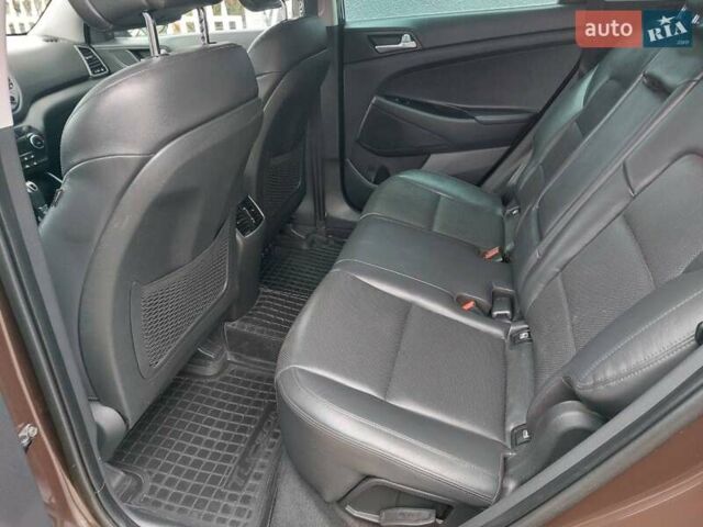 Коричневий Хендай Туксон, об'ємом двигуна 2 л та пробігом 87 тис. км за 19300 $, фото 30 на Automoto.ua