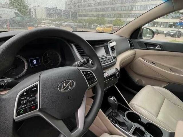 Хендай Туксон 2017 в Киеве на Automoto.ua Коричневый Хендай Туксон, объемом двигателя 0 л и пробегом 78 тыс. км за 9600 $, фото 5 на Automoto.ua