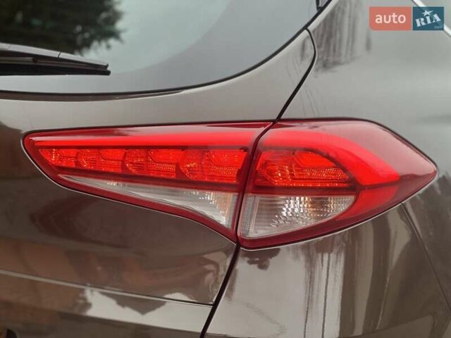 Коричневий Хендай Туксон, об'ємом двигуна 2 л та пробігом 108 тис. км за 18700 $, фото 53 на Automoto.ua