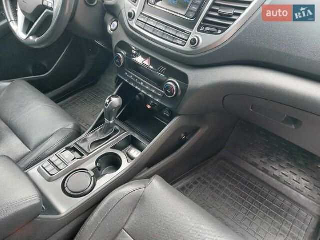 Коричневий Хендай Туксон, об'ємом двигуна 2 л та пробігом 87 тис. км за 19300 $, фото 22 на Automoto.ua