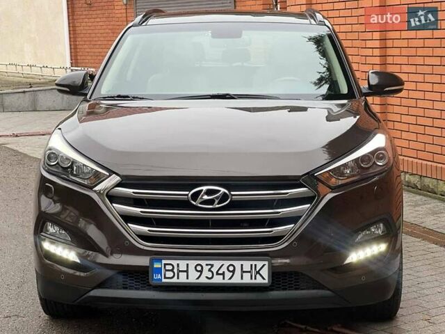 Коричневий Хендай Туксон, об'ємом двигуна 2 л та пробігом 108 тис. км за 18700 $, фото 3 на Automoto.ua