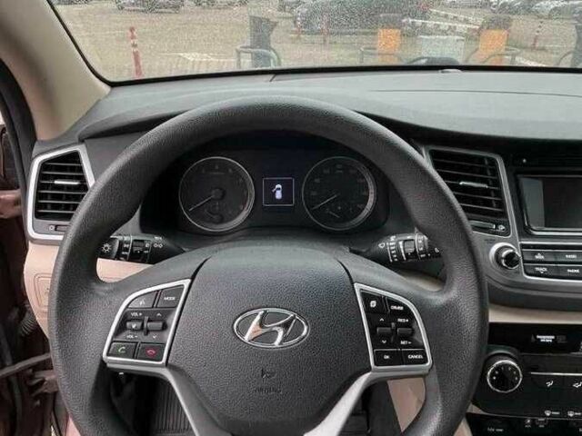 Хендай Туксон 2017 в Киеве на Automoto.ua Коричневый Хендай Туксон, объемом двигателя 0 л и пробегом 78 тыс. км за 9600 $, фото 6 на Automoto.ua