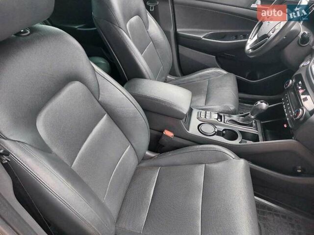 Коричневий Хендай Туксон, об'ємом двигуна 2 л та пробігом 87 тис. км за 19300 $, фото 23 на Automoto.ua