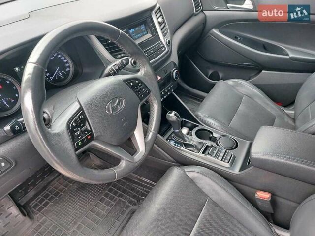 Коричневий Хендай Туксон, об'ємом двигуна 2 л та пробігом 87 тис. км за 19300 $, фото 32 на Automoto.ua