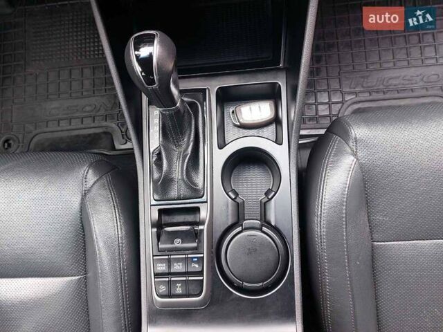 Коричневий Хендай Туксон, об'ємом двигуна 2 л та пробігом 87 тис. км за 19300 $, фото 20 на Automoto.ua