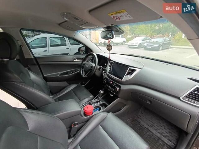 Хендай Туксон 2017 у Чернігові на Automoto.ua Коричневий Хендай Туксон, об'ємом двигуна 2 л та пробігом 104 тис. км за 21500 $, фото 10 на Automoto.ua