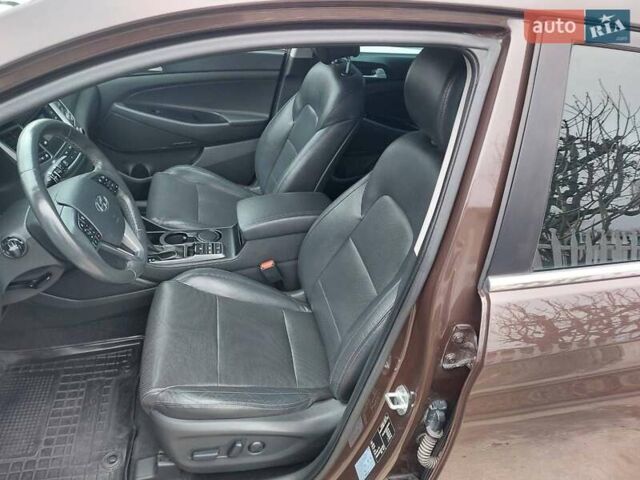 Коричневий Хендай Туксон, об'ємом двигуна 2 л та пробігом 87 тис. км за 19300 $, фото 28 на Automoto.ua