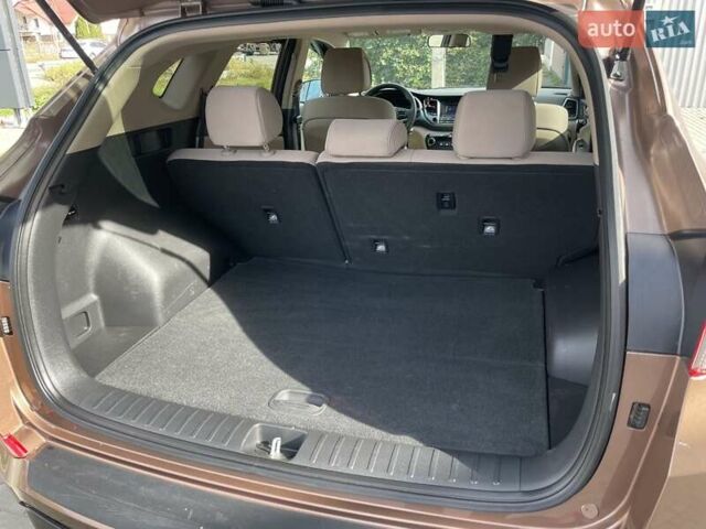 Коричневый Хендай Туксон, объемом двигателя 2 л и пробегом 115 тыс. км за 14200 $, фото 39 на Automoto.ua