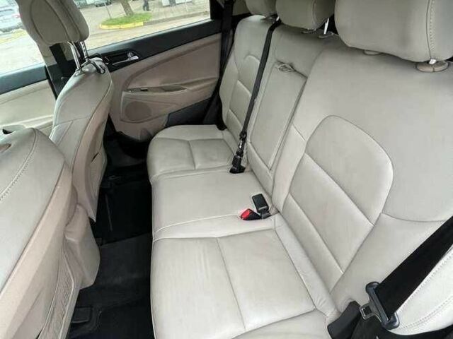 Хендай Туксон 2017 в Киеве на Automoto.ua Коричневый Хендай Туксон, объемом двигателя 0 л и пробегом 78 тыс. км за 9600 $, фото 9 на Automoto.ua