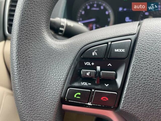 Коричневый Хендай Туксон, объемом двигателя 2 л и пробегом 115 тыс. км за 14200 $, фото 28 на Automoto.ua