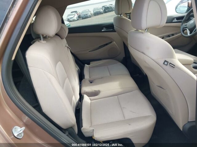 Коричневый Хендай Туксон, объемом двигателя 2 л и пробегом 143 тыс. км за 11550 $, фото 11 на Automoto.ua