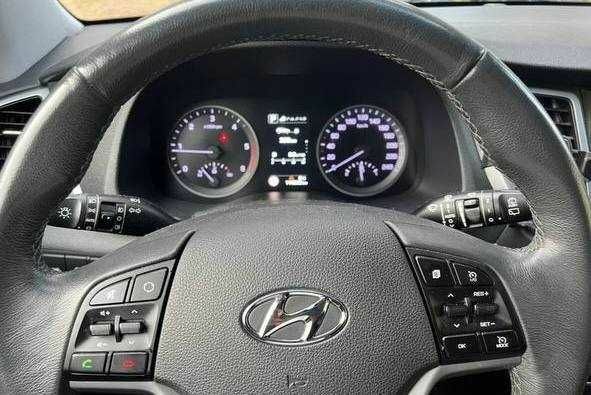 Коричневый Хендай Туксон, объемом двигателя 2 л и пробегом 140 тыс. км за 12100 $, фото 8 на Automoto.ua