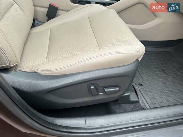 Коричневий Хендай Туксон, об'ємом двигуна 2 л та пробігом 108 тис. км за 18700 $, фото 41 на Automoto.ua