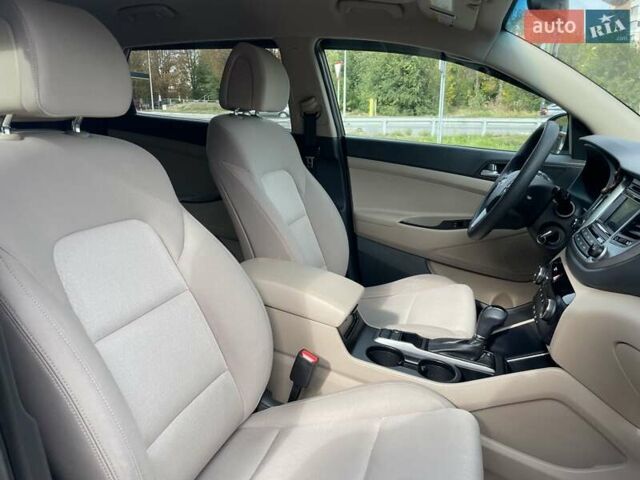 Коричневый Хендай Туксон, объемом двигателя 2 л и пробегом 115 тыс. км за 14200 $, фото 40 на Automoto.ua