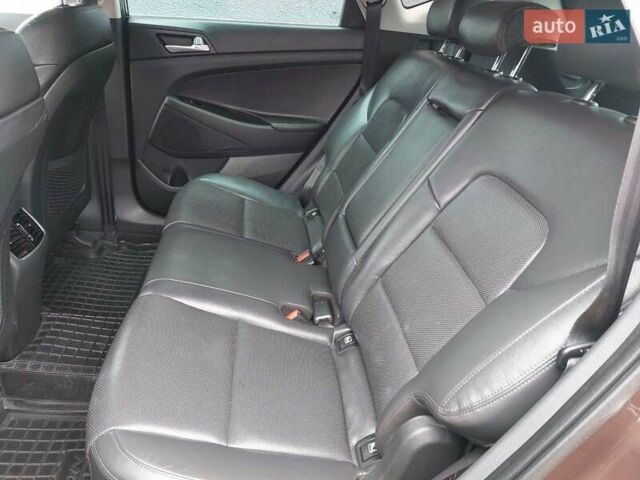 Коричневий Хендай Туксон, об'ємом двигуна 2 л та пробігом 87 тис. км за 19300 $, фото 25 на Automoto.ua