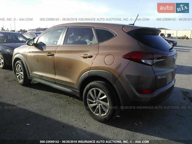 Хендай Туксон 2017 в Харькове на Automoto.ua Коричневый Хендай Туксон, объемом двигателя 2 л и пробегом 78 тыс. км за 14500 $, фото 8 на Automoto.ua