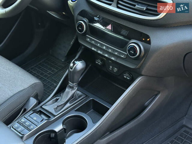 Коричневий Хендай Туксон, об'ємом двигуна 1.6 л та пробігом 132 тис. км за 22300 $, фото 10 на Automoto.ua