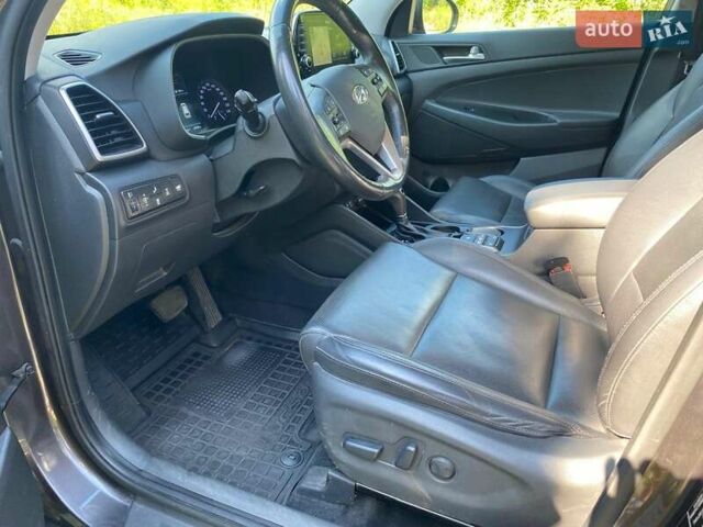 Коричневый Хендай Туксон, объемом двигателя 2 л и пробегом 93 тыс. км за 27750 $, фото 11 на Automoto.ua