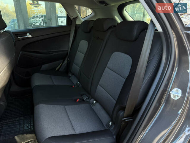 Коричневий Хендай Туксон, об'ємом двигуна 1.6 л та пробігом 132 тис. км за 22300 $, фото 17 на Automoto.ua