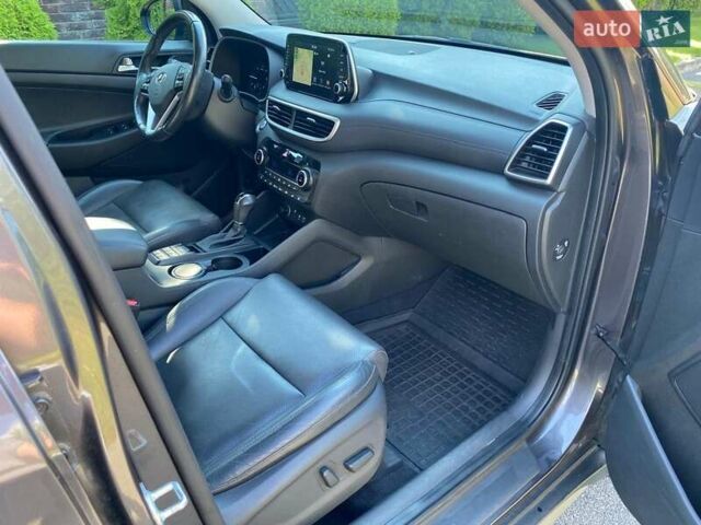 Коричневый Хендай Туксон, объемом двигателя 2 л и пробегом 93 тыс. км за 27750 $, фото 20 на Automoto.ua